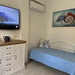 Reginas Studios&Apartments- Blue Flower apartment Apartamento Fiskardo