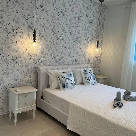 Apartment Casa Blue Flower - Bright & Breezy
